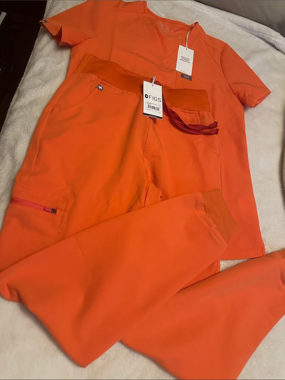 Figs Women’s Jogger Pants and Top Set - Orange
